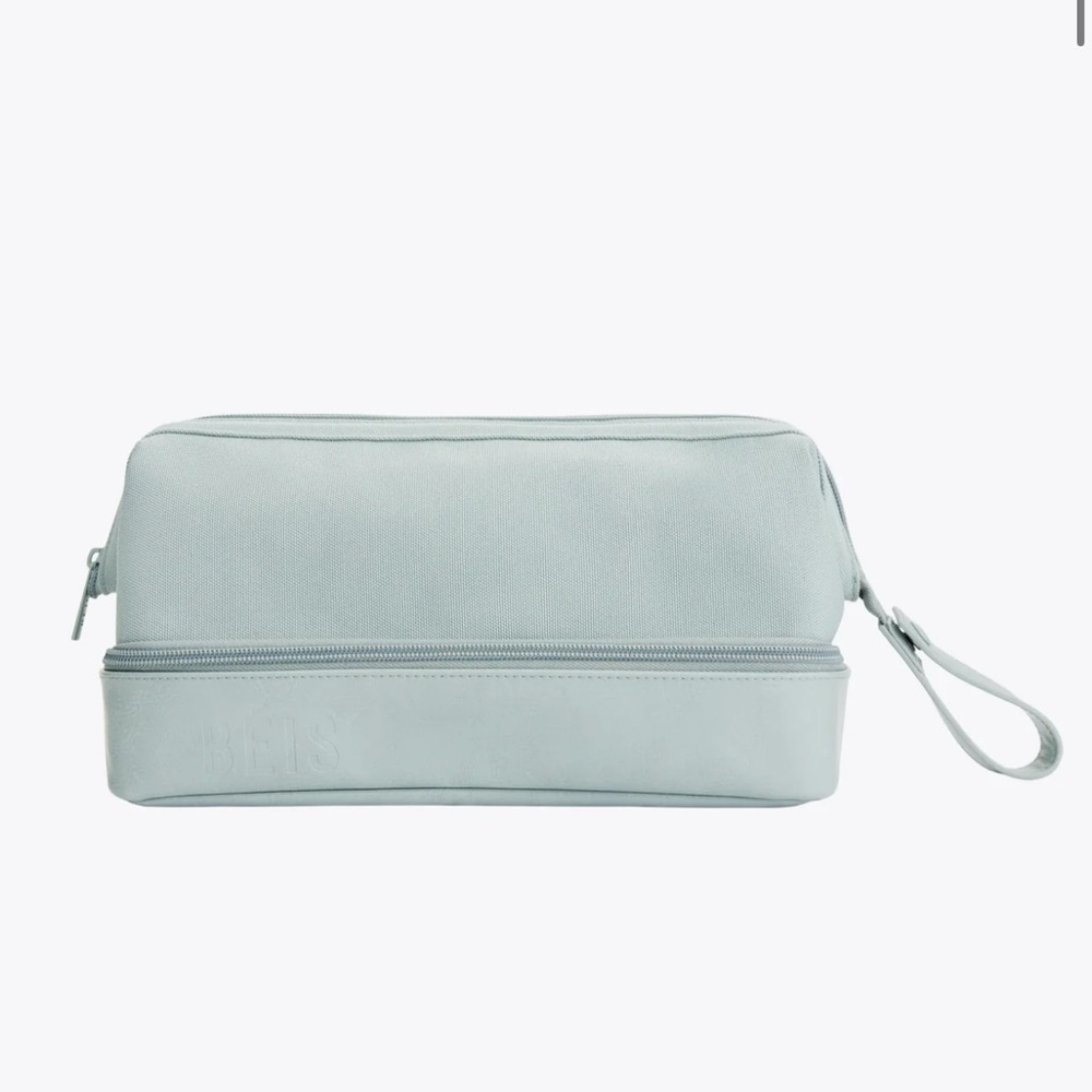 NWT Beis Dopp Kit in Slate